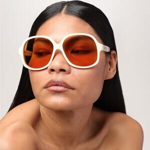 New! Valentino VLS 177C Cream Sunglasses with Orange Lenses, Authentic